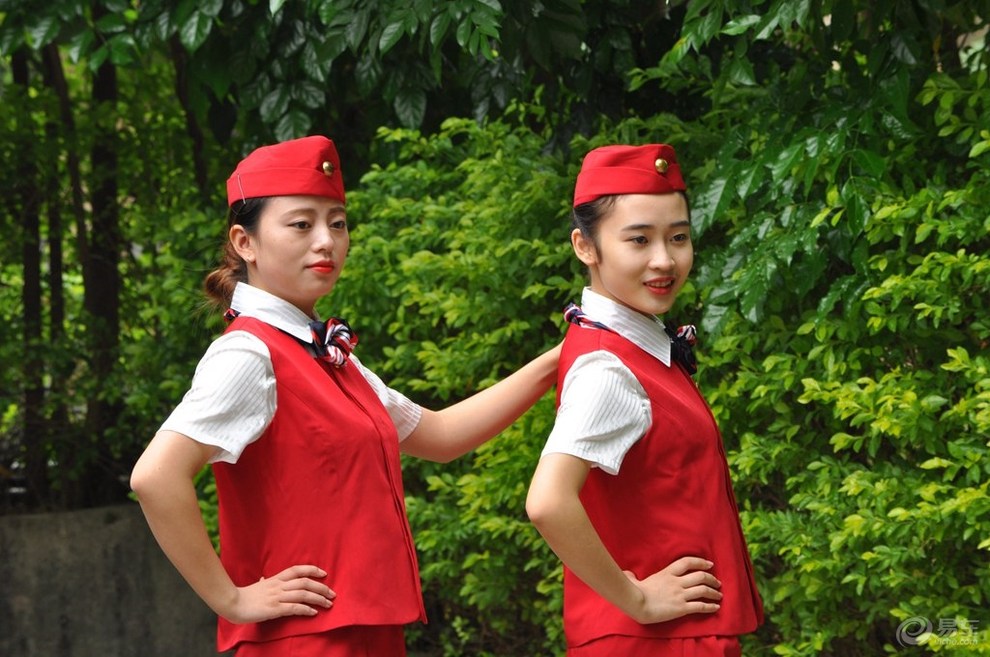 空中乘务员
