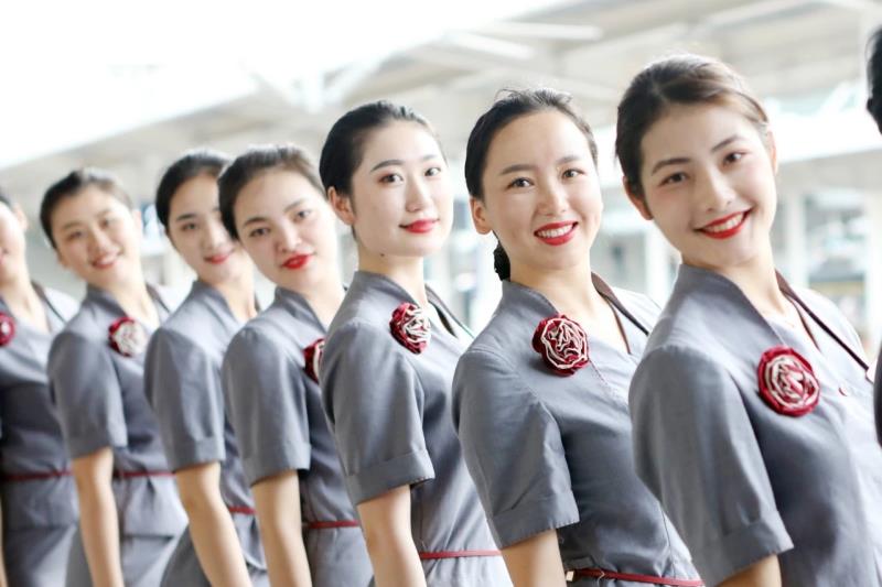 高铁高乘人员